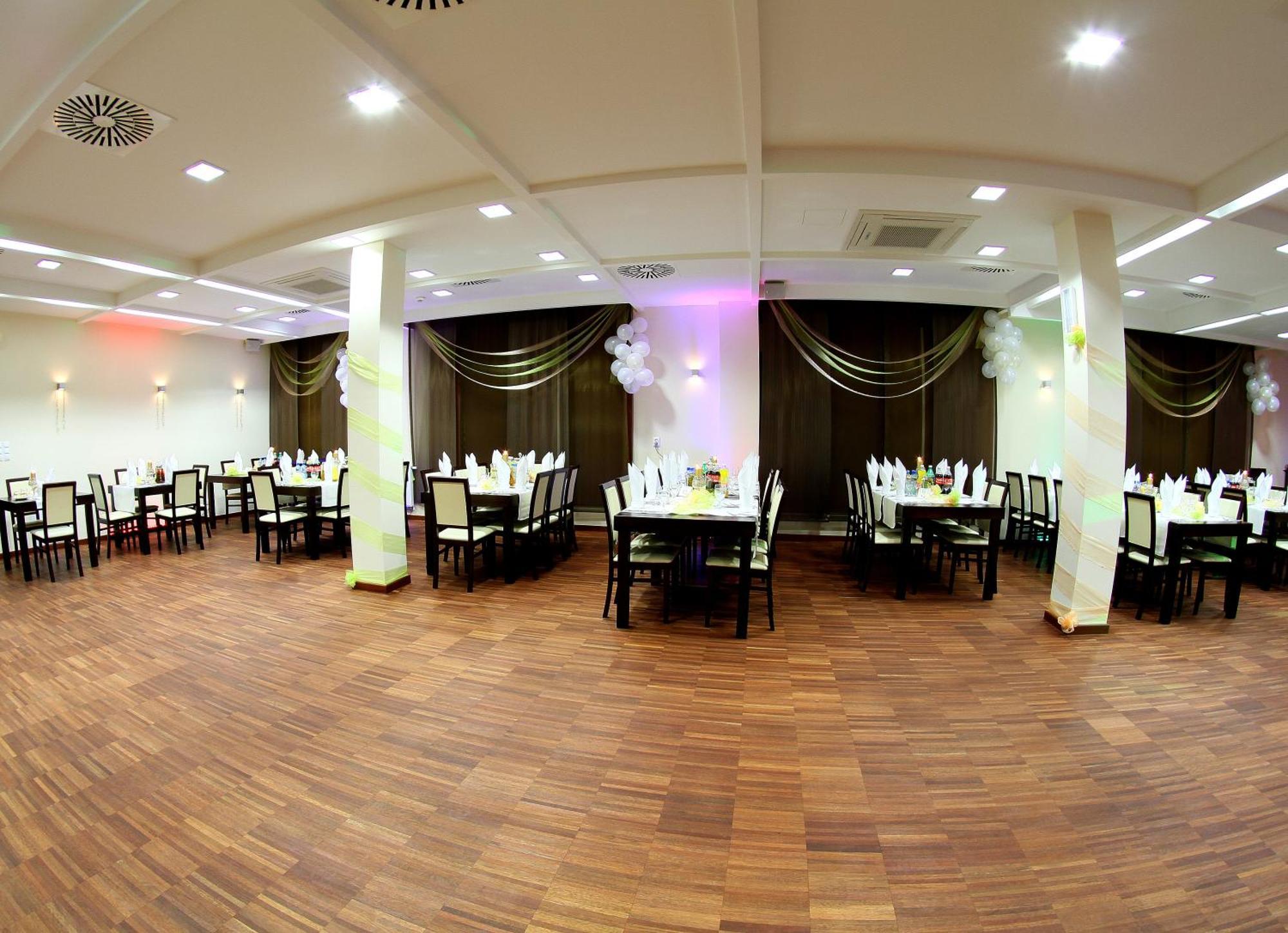Hotel Aviator Kielce "Business Hotel Medical & Spa" Exterior foto